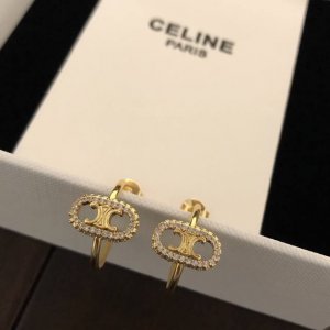 精工版本 思琳耳环满钻耳环打造经典Logo，永不过时！赛琳耳环太美了！每处都透露着高级，Cnc精雕机精心工艺精雕而出，每个线条都非常清晰干净利落！满钻的设计Bl