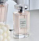 高品质/130 浪凡花语系列水百合淡香水100Ml 前调：石榴、粉红葡萄柚、香柠檬 中调：水漾茉莉、粉红睡莲、钤兰 后调：雪松、麝香、檀香 水生调为你褪去强颜含