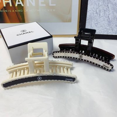 Chanel小香 chanel发夹 重工款手工铆钉醋酸抓夹 气质百搭 日常精致小单品 小仙女必入单品 宝藏款 闭眼入推荐款 单个发箍盒