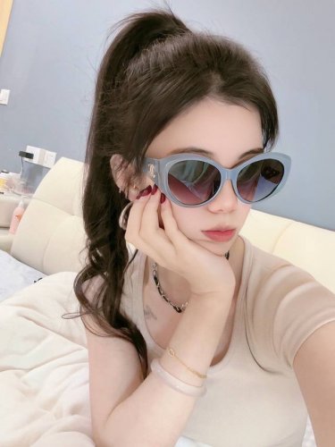 chanel大框太阳镜墨镜 经典圆框设计，不挑脸型，无论搭配大衣还是连衣裙都非常显气质太阳镜预防紫外线 型号：Ch8984