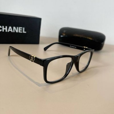 chanel香奈儿新款太阳镜，光学镜各大时尚名媛挚爱，