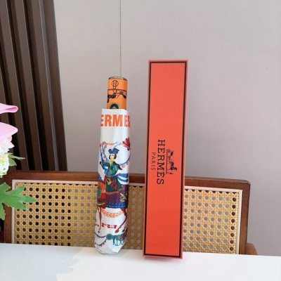 爱马仕 Herm S 新款 极品H家三折自动伞重磅呈现 以其精湛的工艺技术和源源不断的想像力 新涂层技术伞布 带来令人惊喜的遮光效果 让防晒及隔热性能更优保障