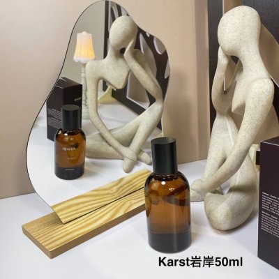 120原单品质 Karst 岩岸 澳洲 伊索新款Aesop 香水50Ml 品牌：伊索 香调：柑橘调 气味：杜松子孜然檀香木 属性：中性香 标签：浓郁清新辛辣木香