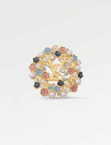 新款原单货Lv 胸针Louis Vuitton 路易威登 胸针专柜一致材质 火爆款出货 设计独特 复古前卫 男神、美女必备。