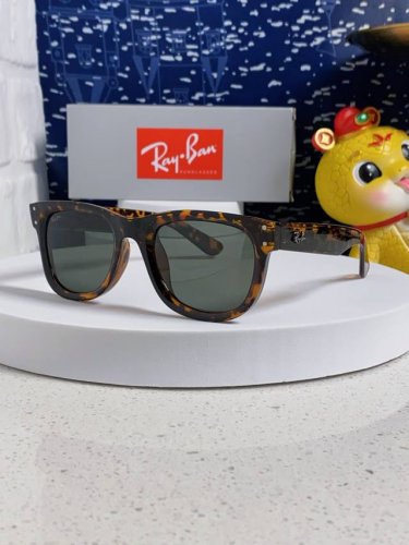 rayban雷朋 2025新款成毅同款 反转镜片 墨镜复古男女户外太阳镜框方便携带 Rb2157