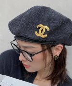 高品质 细节如图 双C金色胸针 网红，明星都买不到的系列，Ch Nel Vintage系列正如 Coco女士所说的“流行稍纵即逝，风格永存”。 而其中Vinta