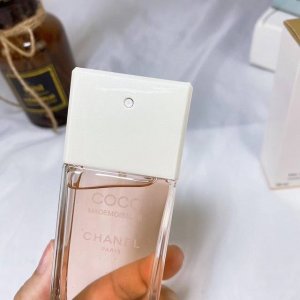 专柜品质 直喷长Coco可可小姐女士香水淡香水50Ml 香调 清新东方调前味 柑橘 佛手柑 葡萄柚中味 荔枝 意大利茉莉 玫瑰后味 印度广藿香 海地香根草 旁波