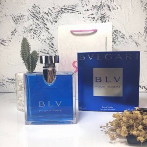 专柜品质 bvlgari 宝格丽pour Homme 蓝宝石蓝茶宝蓝男士香水100Ml 香 调 木质辛香调 前 调 豆蔻 檀木 中 调 杜松子 生姜 良姜 后