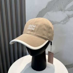 配防尘袋. Miumiu缪缪 新款订单款刺绣棒球帽大牌款超好搭配 赶紧入手