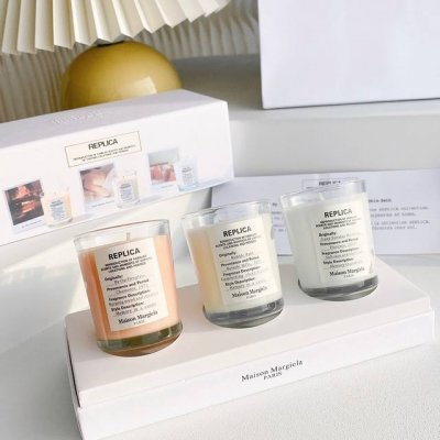 专柜品质 马丁香氛蜡烛Sephora新品预定 Replica蜡烛香薰 马丁马吉拉的香薰蜡烛 光是看照片就很治愈 70Ml 3 三个不同的香味 炉火 慵懒周末 泡