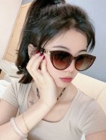 P80 Lv 2025新款女士方框太阳眼镜 开车墨镜 新款太阳镜 时尚大方 舒适轻盈 精致奢华 超轻 型号：L15803