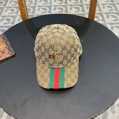 gucci 古奇 原单棒球帽，烫金双G，1:1开模订制，最高版本，原版帆布料+头层牛皮，纯棉内里，轻盈透气，实物拍摄！做人群中最靓的仔，非你莫属！基础头围56，