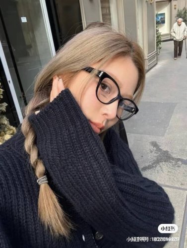 Chanel香奈儿 3440 猫眼框的设计遮颧骨 镜框上窄下宽巨显脸小方圆脸圆脸姐妹闭眼冲镜框边上的珍珠真的很喜欢 素颜神器