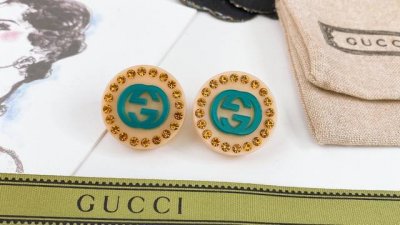 gucci 双G亚克力耳钉 减龄甜美气质
