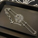 新款 专柜品质 Chrome Hearts克罗心 经典复古多元素麻花项链 十字架心形吊坠 凹凸造型不同的花纹设计风格 呈现出与众不同 十字架 童军花是克罗心的志