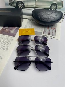 新款品牌 阿玛尼Armani 原单品质男士偏光太阳镜 材质 高清宝丽来偏光镜片 进口合金金属镜框 板材印字Logo镜腿 看细节就知道大师手工制作设计 做工精致