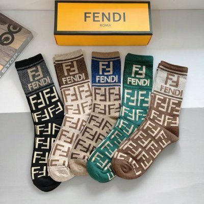 配包装 一盒5双 fendi芬迪高版本 网红新款芬迪长筒小腿袜子超级柔软潮人必不能少的双F 专柜代购品质