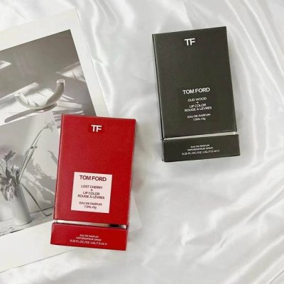 专柜品质 Tf香水Q版小样两件套两款： 樱桃7.5Ml+红管口红01# 乌木7.5Ml+黑管口红16#
