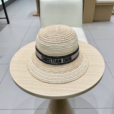 Dior迪奥2025新款休闲时尚草帽女春夏季沙 滩度假帽子草编透气遮阳防晒帽潮