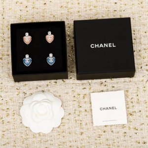 p120 211817【我们出品】Zp6500，量大咨询客Fu 30P新款【Chan@L 蓝色爱心双C耳钉】订制树脂容易报废，凡是涉及到订制树脂的，都不好做，做