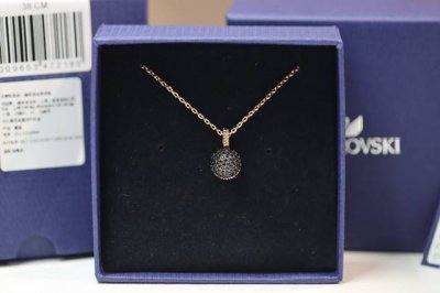 Swarovski 针扣圆球项链 高品质！配如图全套包装！全国！ 均自家实图拍摄，活动产品数量有限，售完即止！
