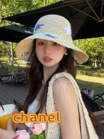 p80 Chanel 手工草编花朵草帽女夏季镂空大檐遮阳防晒法式海边沙滩度假渔夫帽