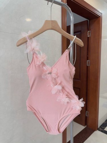高版本 miumiu泳衣 时尚潮人必备 实物超级好看 海边度假拍照超级好 Sml