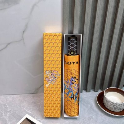 goyard戈雅 三折防晒睛雨伞 2580夏季新款 全自动折叠晴雨伞 内里黑色涂层防晒有效阻隔紫外线99%，Upf 50 所以能起到伞下体感降温的效果！ 有效隔