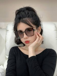2025新款 爱马仕女士偏光太阳镜 宝丽来高清镜片高品质Tr-90镜框 时尚百搭 型号 H5231