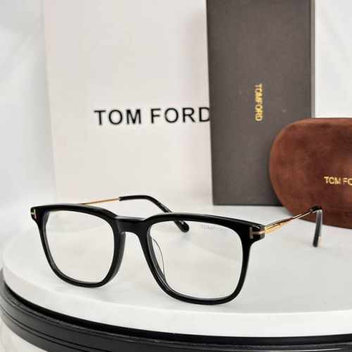 Tomford Model： Ft0625 尺寸: 51口20-145