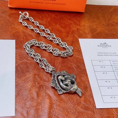 爱马仕项链 新品发布 Hermes 必备款猪鼻子系列首饰 高端定制.高端链条经典搭配 新品 简单时尚专柜一致 火爆款出货穿搭轻松驾驭 设计独特 值得入手的项链