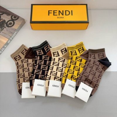 配包装 一盒5双 fendi 芬迪 双 字母经典短筒袜子 实用好穿 柔软透气 时尚百搭款 大牌出街