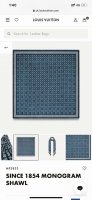 L家经典款 1854纪念限量版方巾 经典提花方巾 140*140规格 真丝羊毛面料 围巾品相极好 常用他们披肩的客户不需要过多吹捧 品质一流 手感好 垂感足