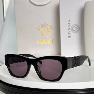 范思*新品太阳镜官网同步原版一比一Ve4479U Size 53口19-145金灿灿的金属电镀 镜腿夹金属Logo与美杜莎人头完美结合 双双突显品牌魅力 品质肉