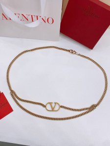 华伦天奴 Garavani Vlogo Signature 金属链条腰带-银色调效果-Logo细节开合设计 装饰长阶梯型切面施华洛世奇水晶意大利制造