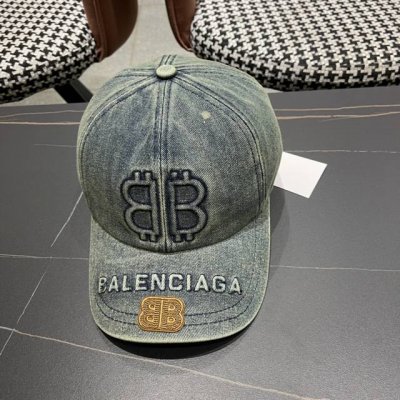 巴黎世家 新款水洗做旧牛仔布棒球帽 新推出洗水牛仔系列 休闲百搭