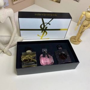 专 圣罗兰香水中样30Ml三件套！内含：30Ml*3带喷头。味道：黑鸦片，反转巴黎，自由之香。