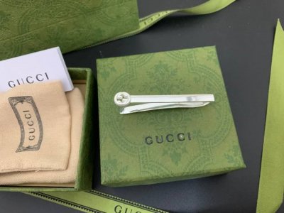 gucci 古驰互扣式男士女士领带夹 编号：B5647535