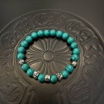 新款 专柜品质 Chrome Hearts克罗心 经典复古多元素绿松石手串手链 ，快手 Ins 小红书热门，凹凸造型不同的花纹设计风格呈现出与众不同 十字架童军