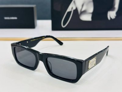 p180 官网款 Dolce&Gabban*Dx4005 Size：55口21-145 新颖独特K美艳绝伦