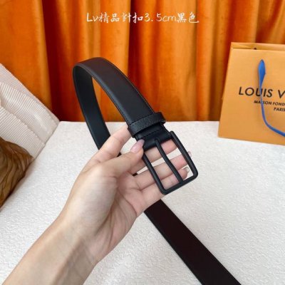Louis Vuitton驴牌 新款顶级品质 平纹面配原版平纹底 搭配原单精品针扣 精工制作 细节看图 实物拍摄 高端奢华 宽度3.5Cm