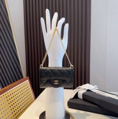 香奈儿Chanel Mini斜挎包包 零钱包搭配细链条挂绳可拆卸可放耳机 纸巾 口红 钥匙 等小物件 尺寸11*7.5*2Cm