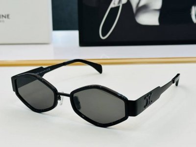 celine 赛琳 Cl40330F Size：54口21-145 一直热销的款式 欧美风 L光泽度好 质感强 工艺超赞