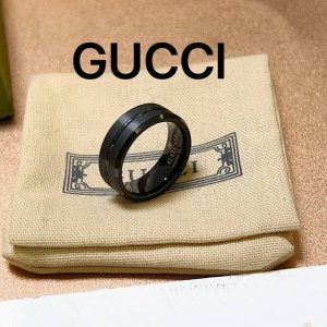 批110。 古驰戒指最新款款式档次更高明星同款Anger Forest系列V金质感双G纯手工制作工艺 古驰戒指 细节对版纯手工处理 非市面亮面版型 这款一直在出