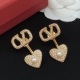 编号Ved0161 Valenti*O最新款爱心耳钉 一致Zp黄铜材质