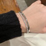 Cartier 卡地亚官网最新发布 火爆窄版细款手镯进口精工保色18K高端定制顶级工艺 专柜Logo刻字清晰 360度无死角 全新的窄版设计 更显精致 如此美物