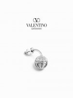Valentino 华伦天奴 耳环重磅新品火爆网络来了 简约大方 时尚百搭 专柜一致 火爆款出货 设计独特 前卫 美女必备款！