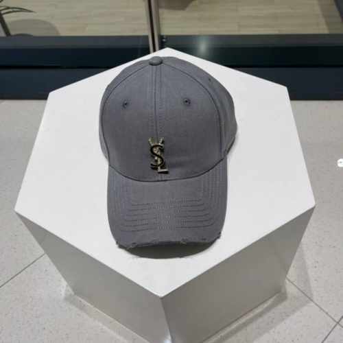 Ysl 圣罗兰推出限定棒球帽 合作联名设计 将运动元素和街头生活文化融入其中 搭配若隐若现的刺绣标识 展现出品牌潮流的一面 小红书爆款~网红明星上头同款