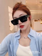 意大利芬迪-Fendi . 宝丽来树脂偏光镜片 . Tr90镜架轻便佩戴舒适 . Size：57-16-148， . 新款太阳镜，减轻强光负担，遮挡有害光线防辐