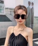 Dior 2025开春新款 潮流爆款 时尚方框偏光太阳镜 高品质 佩戴舒适 网红潮款墨镜 女士高清加厚偏光太阳镜 高品质Tr镜框 型号 Cd9781